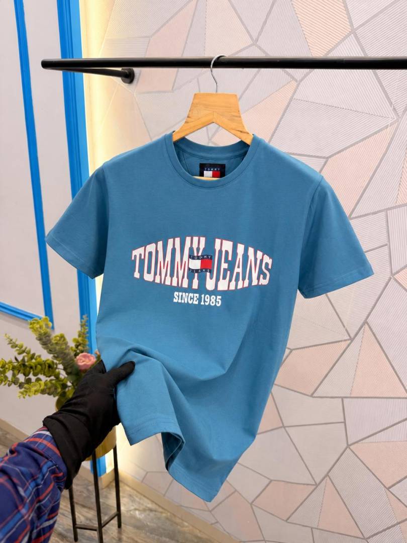 Tommy Hilfige-r Premium Quality Round Neck T-Shirt Store Article